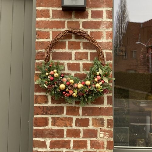Kerstkrans riet goud/rood
