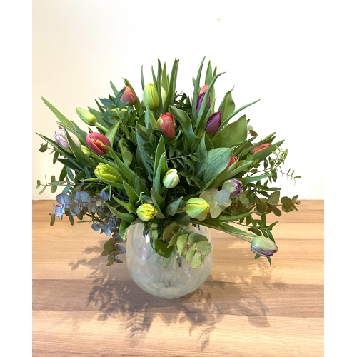 Tulpen boeket met vaas